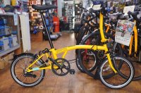 英国　BROMPTON 　バンブルビーイエロー　LOW ハンドル　6速（M6L）BLACK STYLE