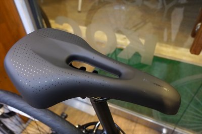 画像1: 2027先行　GIANT ESCAPE(エスケープ) X３　ブラック