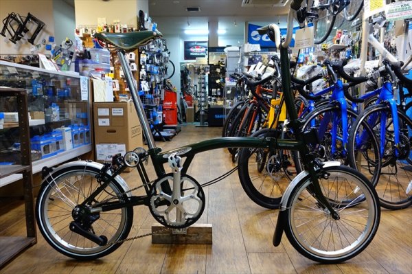 画像1: 【限定発売】英国　BROMPTON 　CLASSIC EDTION V2　MID ハンドル　４速　SILBER STYLE (1)