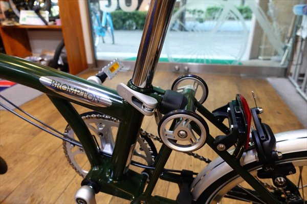 画像2: 【限定発売】英国　BROMPTON 　CLASSIC EDTION V2　MID ハンドル　４速　SILBER STYLE (2)
